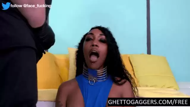 שחורה חרמנית באודישן השתנות - 6 דקות