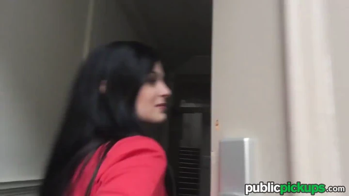 mofos-com-alice-nice-public-pick-ups - 8 דקות