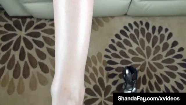 האישה המחורבנת שאנדה פיי אוהבת את ג'יז על רגליה הדפוקות! - 8 דקות