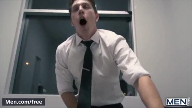 רומן טורף במשרד - 11 דקות