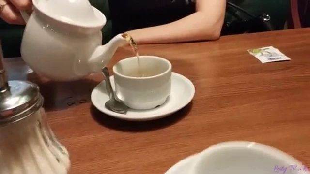 לאטי חוגגת המסעדה - 10 דקות