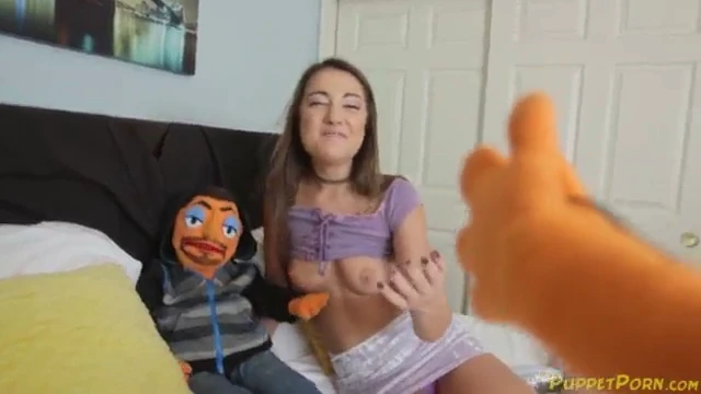 אני והחברה המקסימה לילי אדמס לטיפול פנים – פורנו בובות - 12 דקות