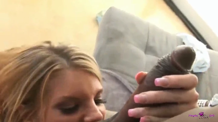 Pick up sex makes the blonde milf really horny and also makes her cum hard - 27 דקות